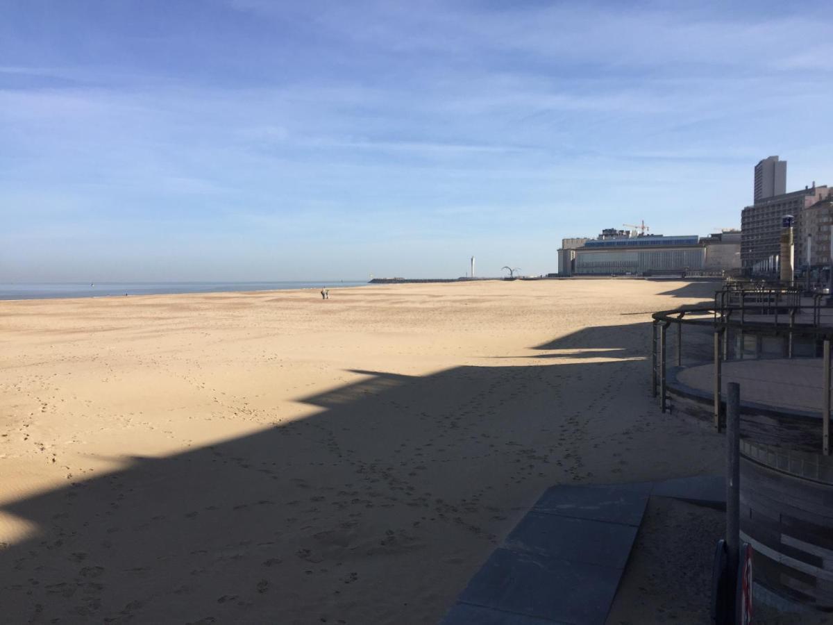 Rustig Appartement Met Zeezicht Dicht Bij Het Centrum Oostende Dış mekan fotoğraf